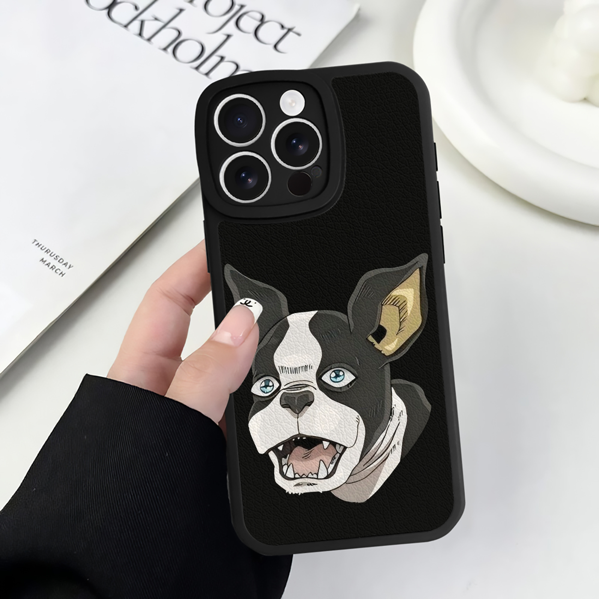 （画像用） ジョジョの奇妙な冒険 イギー JoJo's Bizarre Adventure Iggy 【iPhone 16シリーズ対応】シリコンスマホケース（レザー調） 材質：シリコン
